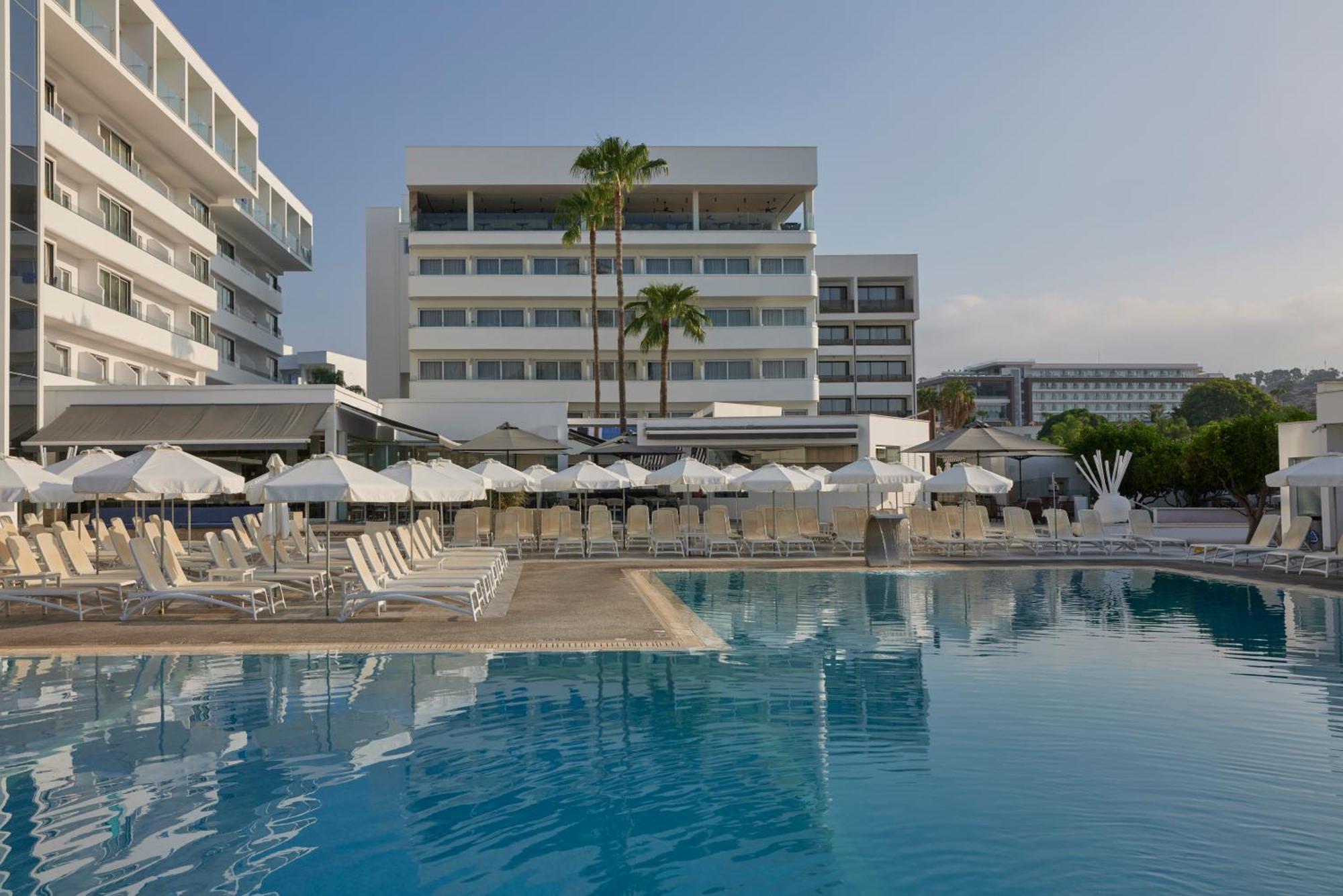 Atlantica Sancta Napa Hotel 圣纳帕 外观 照片