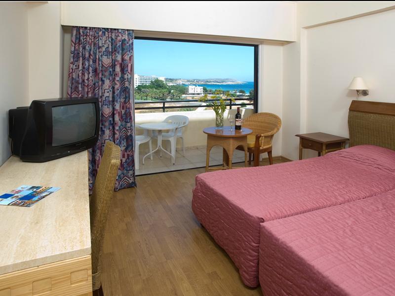 Atlantica Sancta Napa Hotel 圣纳帕 外观 照片